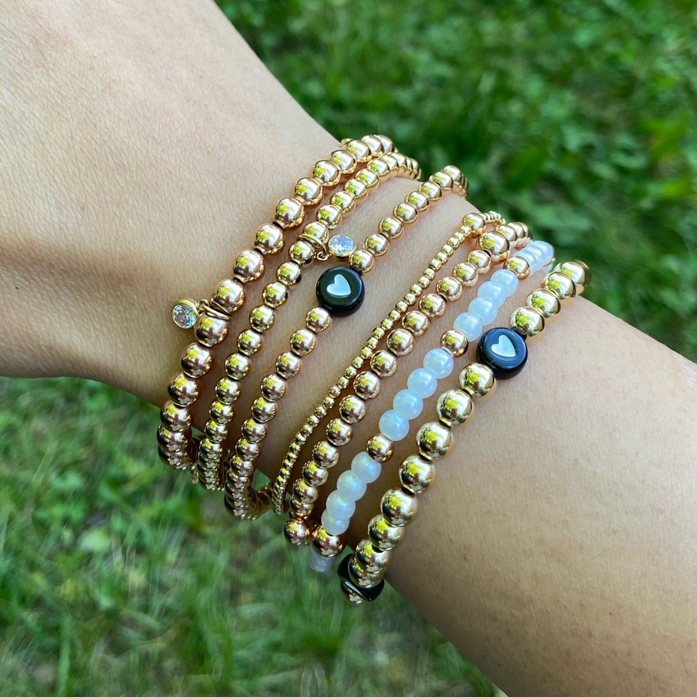 Choose your bracelet.